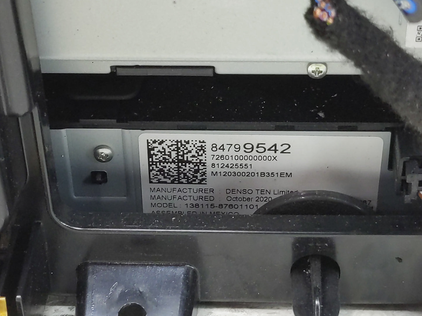 2019-2022 Chevrolet Equinox Radio AM FM Cd Player Receiver Replacement P/N:812425551 84799542 Fits Fits 2018 2019 2020 2021 