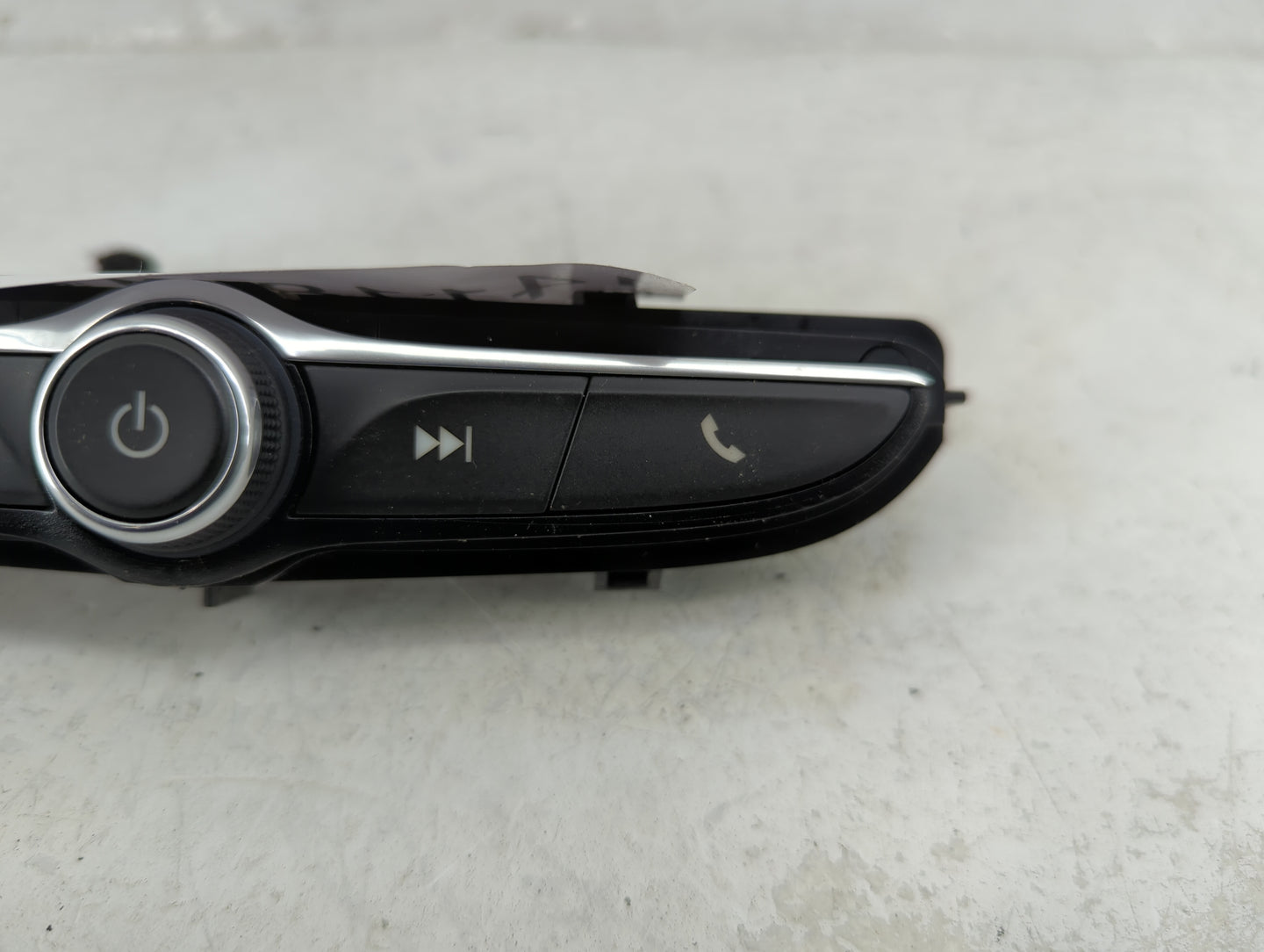 2019-2022 Chevrolet Equinox Radio AM FM Cd Player Receiver Replacement Fits Fits 2018 2019 2020 2021 2022 OEM Used Auto Part