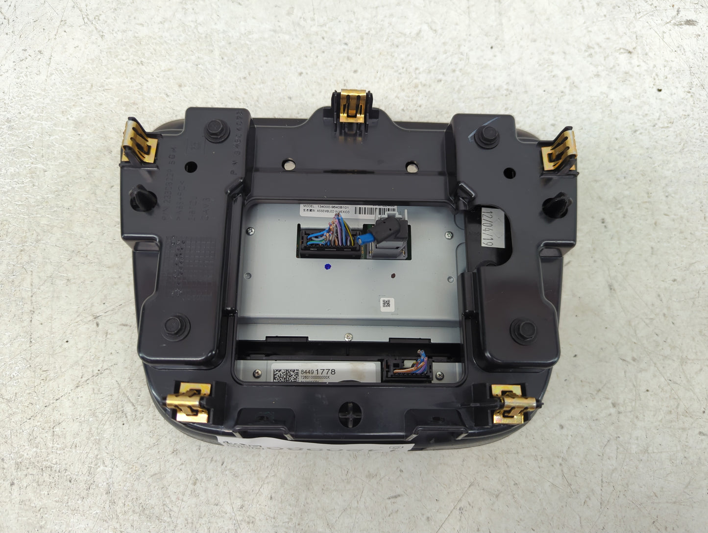 2020-2022 Chevrolet Equinox Information Display Screen - Oemusedautoparts1.com