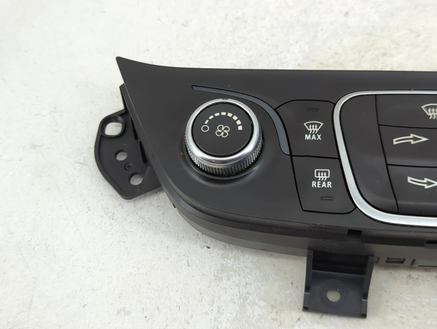 2019-2021 Chevrolet Equinox Climate Control Module Temperature AC/Heater Replacement P/N:84422503 Fits Fits 2019 2020 2021 O