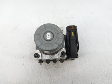 2020-2022 Chevrolet Equinox ABS Pump Control Module Replacement P/N:84875566 Fits Fits 2020 2021 2022 OEM Used Auto Parts