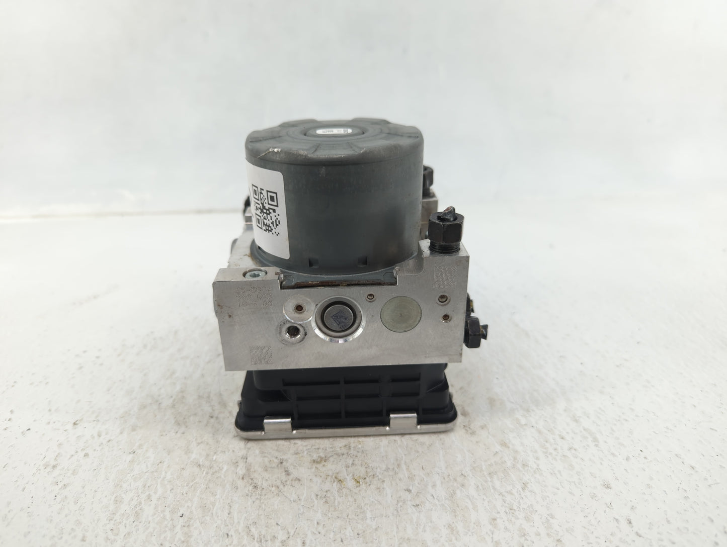 2020-2022 Chevrolet Equinox ABS Pump Control Module Replacement P/N:84875566 Fits Fits 2020 2021 2022 OEM Used Auto Parts - 