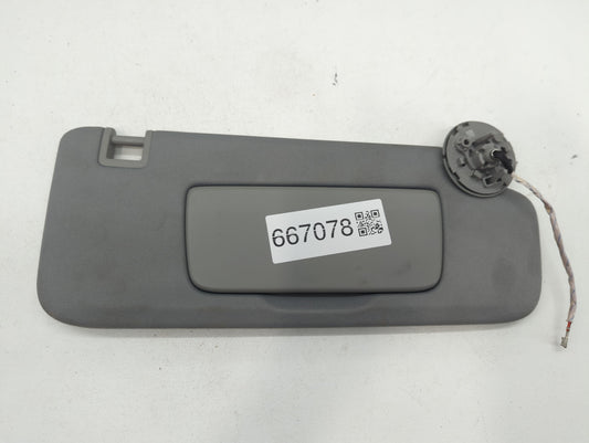 2020-2022 Chevrolet Equinox Sun Visor Shade Replacement Passenger Right Mirror Fits Fits 2020 2021 2022 OEM Used Auto Parts