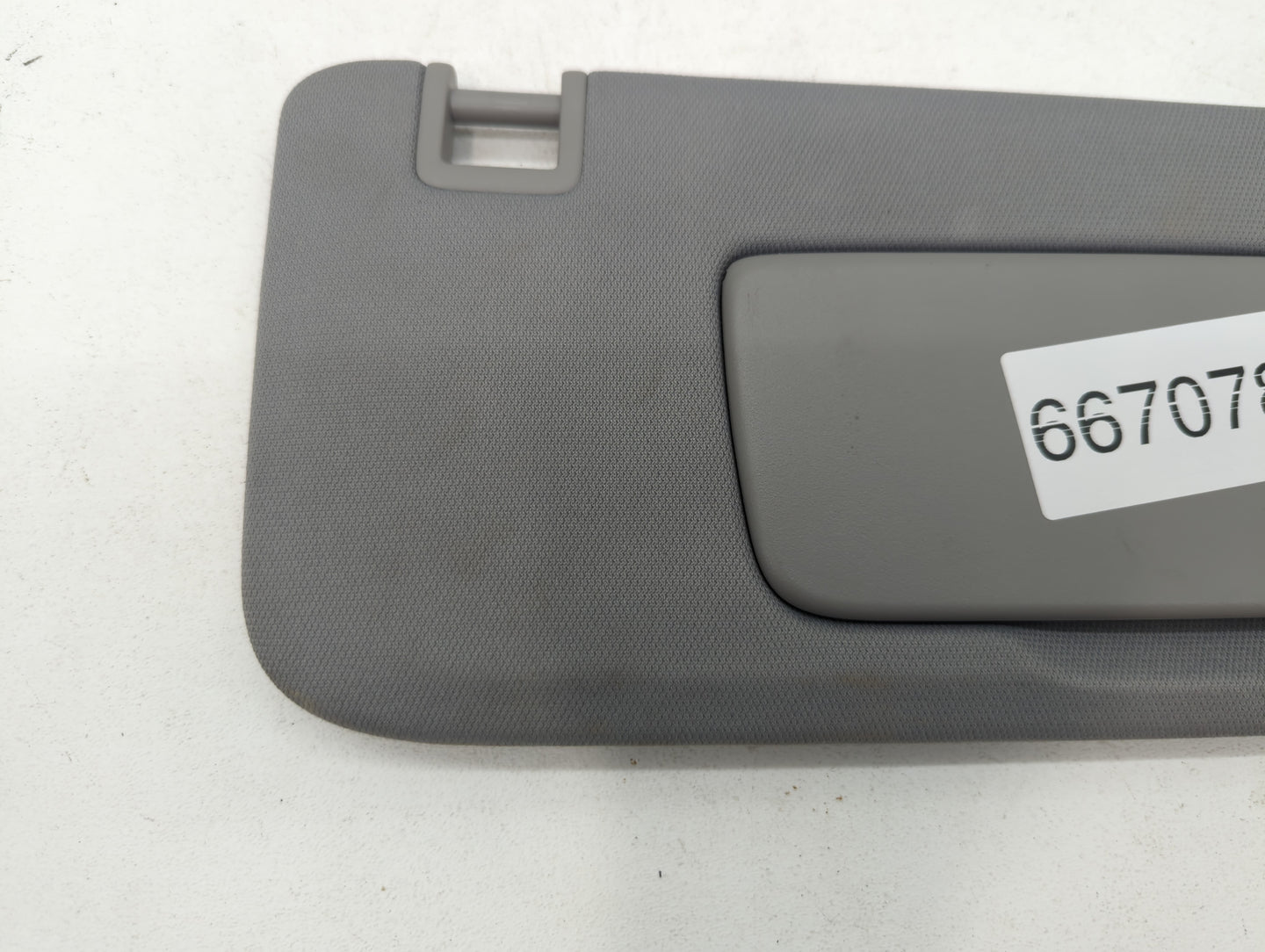 2020-2022 Chevrolet Equinox Sun Visor Shade Replacement Passenger Right Mirror Fits Fits 2020 2021 2022 OEM Used Auto Parts 