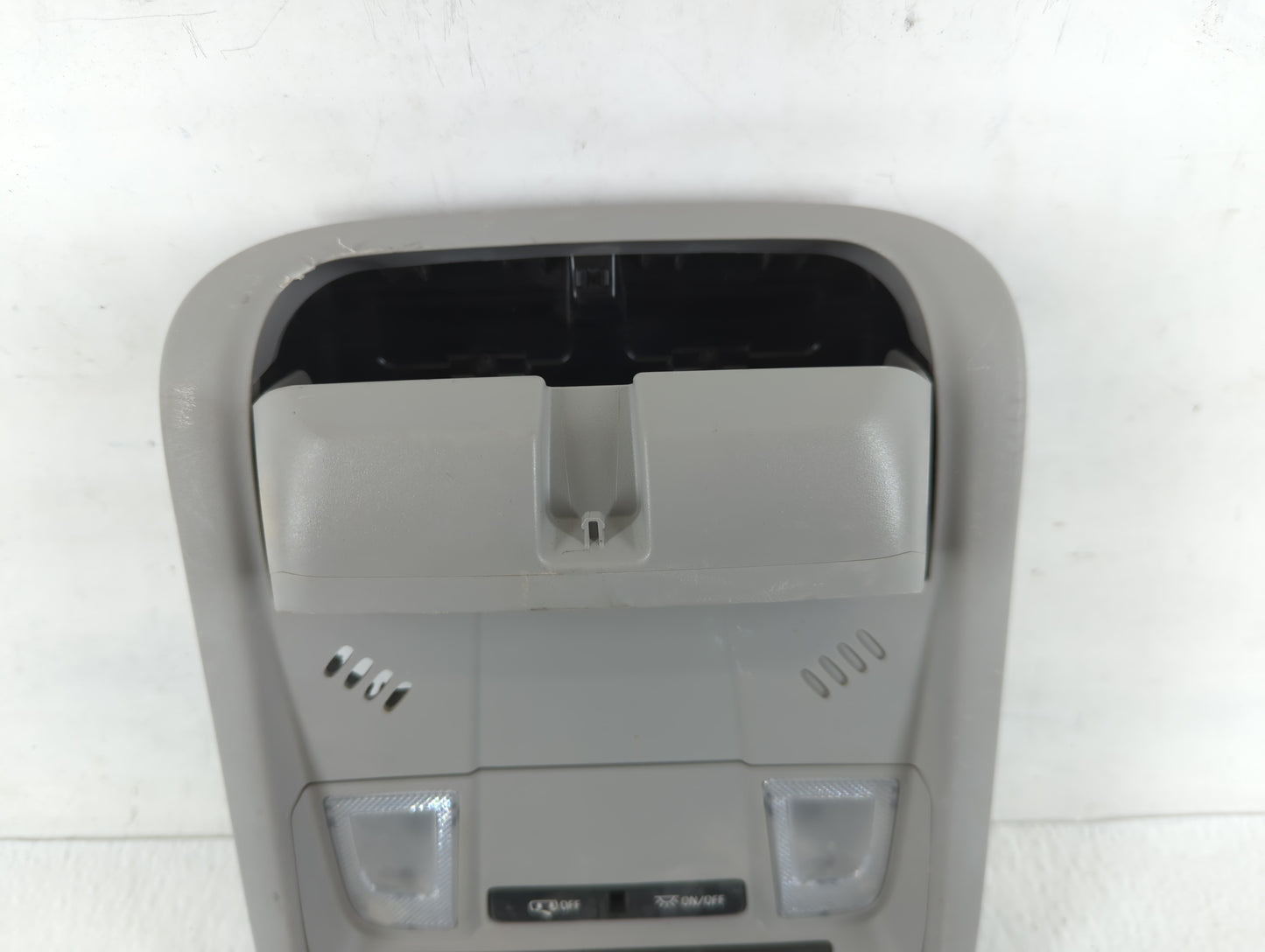 2021 Chevrolet Equinox Overhead Roof Console - Oemusedautoparts1.com