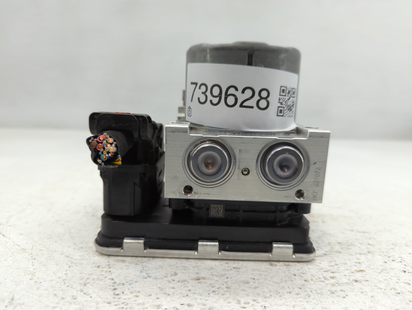 2020-2022 Chevrolet Equinox ABS Pump Control Module Replacement P/N:84875566 Fits Fits 2020 2021 2022 OEM Used Auto Parts - 