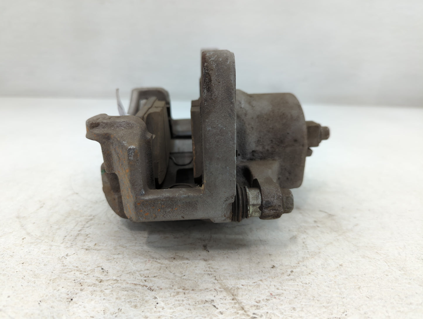 2021 Chevrolet Equinox Front Driver Left Brake Caliper - Oemusedautoparts1.com