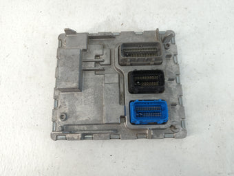 compare product 2020-2022 Chevrolet Equinox PCM Engine Control Computer ECU ECM PCU OEM P/N:12710140 Fits Fits 2020 2021 2022 OEM Used Auto Parts