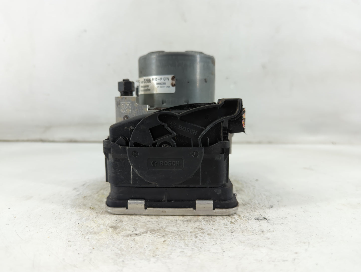 2020-2022 Chevrolet Equinox ABS Pump Control Module Replacement P/N:84875566 Fits Fits 2020 2021 2022 OEM Used Auto Parts - 
