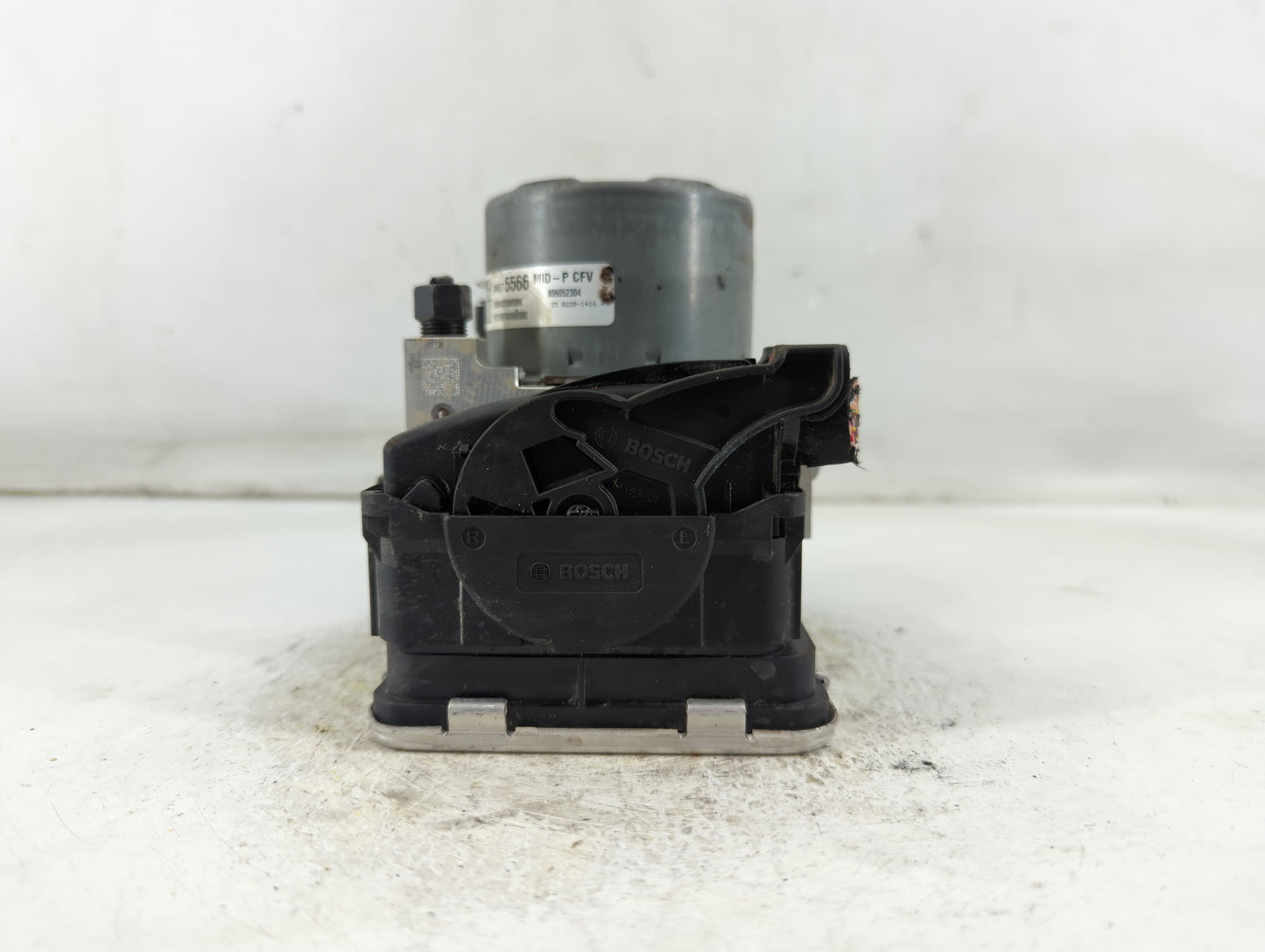 2020-2022 Chevrolet Equinox ABS Pump Control Module Replacement P/N:84875566 Fits Fits 2020 2021 2022 OEM Used Auto Parts - 
