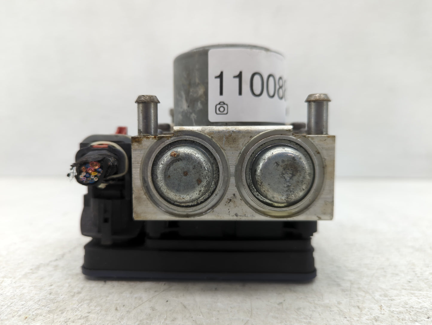 2018-2021 Chevrolet Express 2500 ABS Pump Control Module Replacement P/N:84575020 Fits Fits 2018 2019 2020 2021 OEM Used Aut