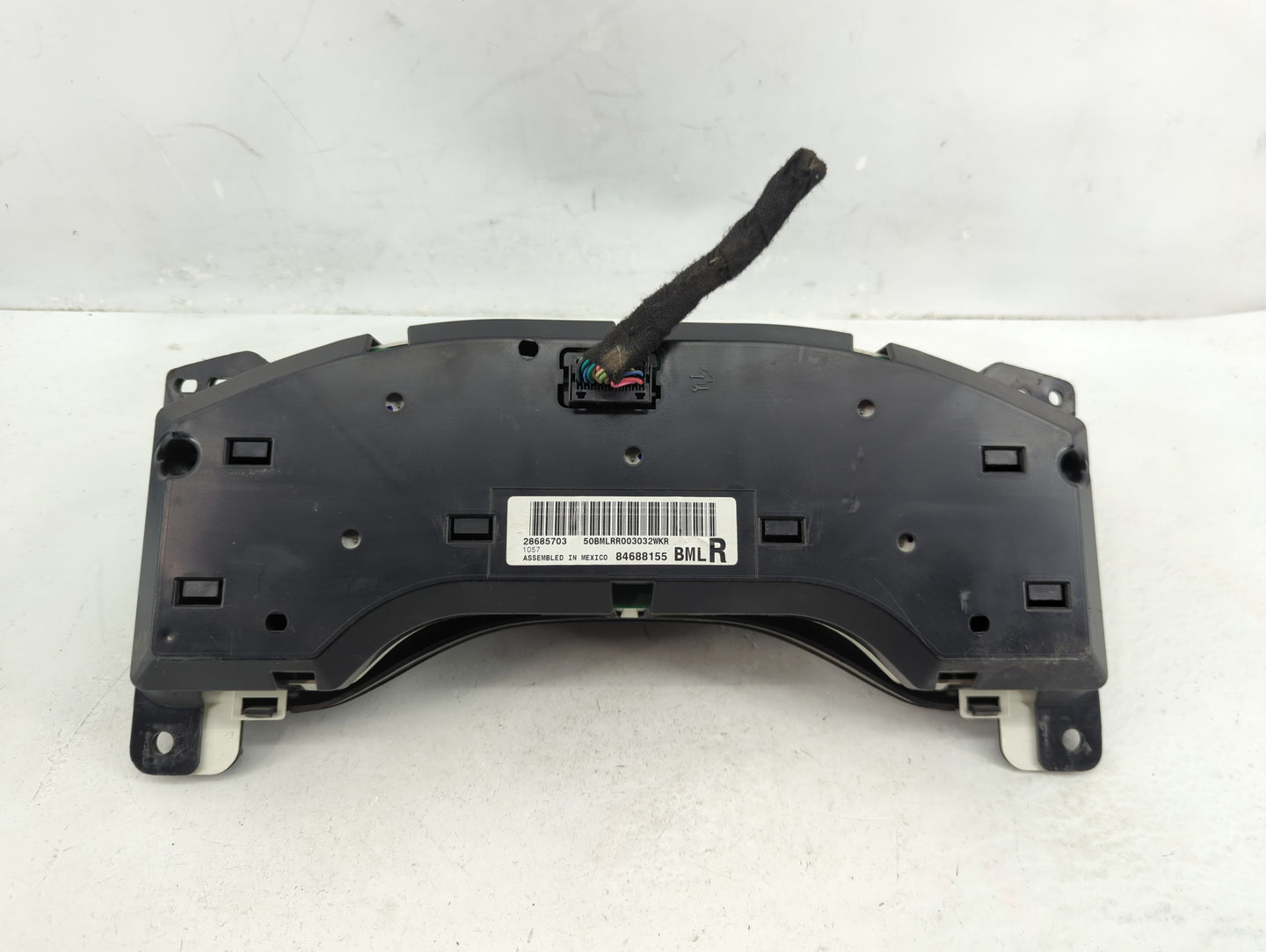 2021 Chevrolet Express 2500 Instrument Cluster Speedometer Gauges P/N:84688155 Fits OEM Used Auto Parts - Oemusedautoparts1.