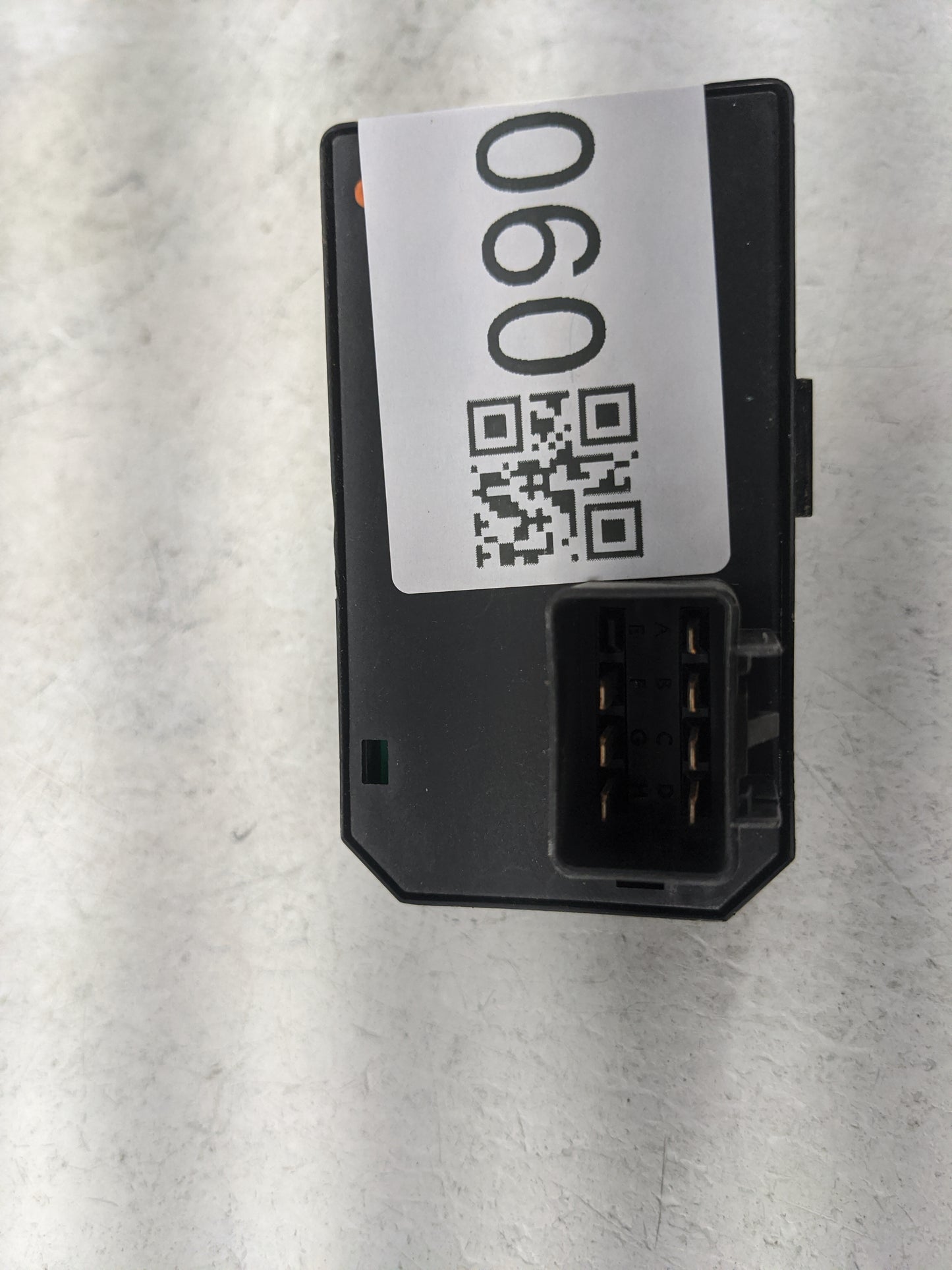 2008-2021 Chevrolet Express 2500 Master Power Window Switch Replacement Driver Side Left P/N:OMRON 13406723 Fits OEM Used Au