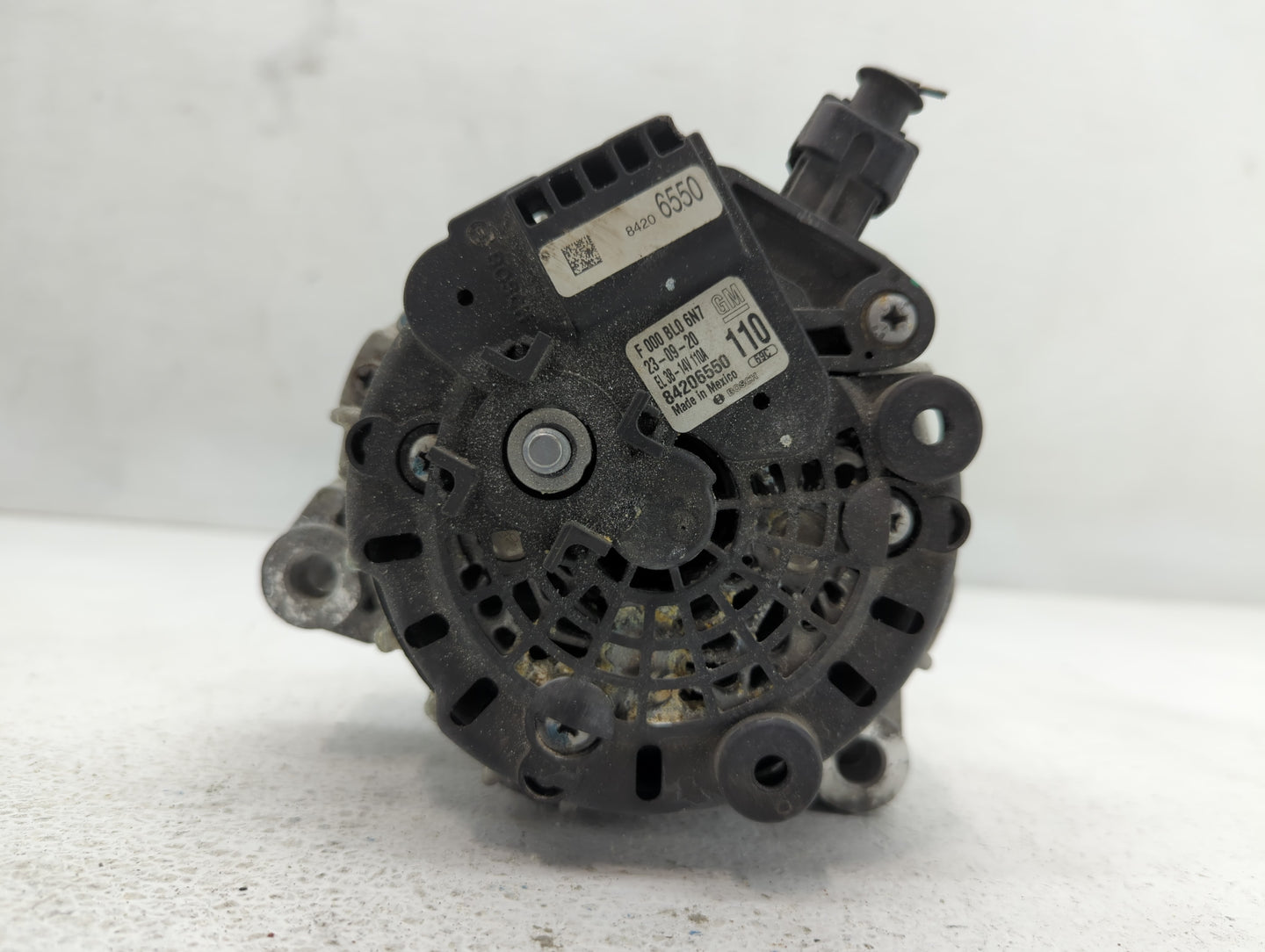 2016-2021 Chevrolet Express 2500 Alternator Replacement Generator Charging Assembly Engine OEM P/N:84206550 Fits OEM Used Au