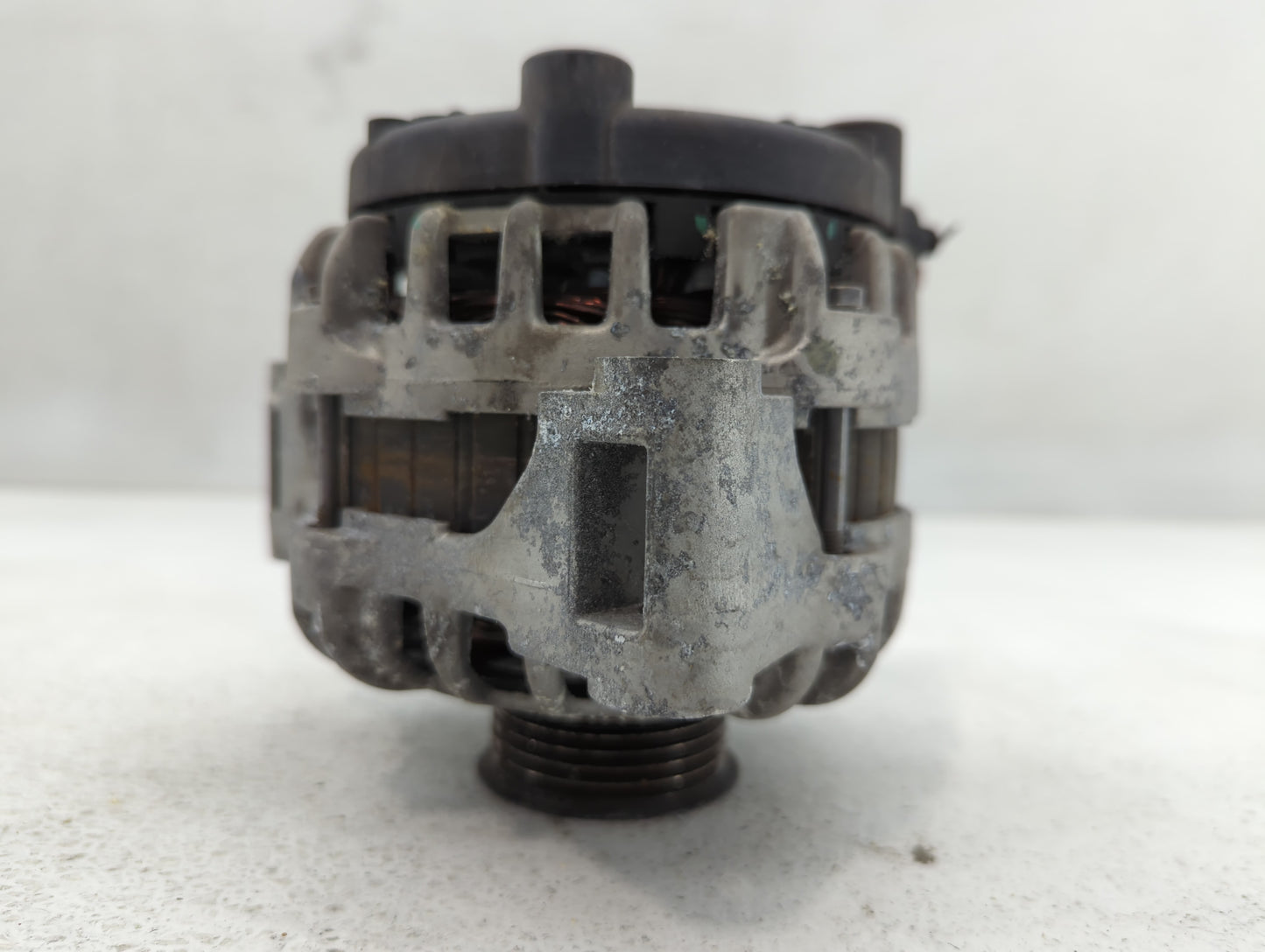 2016-2021 Chevrolet Express 2500 Alternator Replacement Generator Charging Assembly Engine OEM P/N:84206550 Fits OEM Used Au
