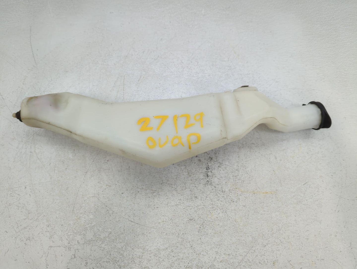 2003 Chevrolet Express 2500 Windshield Washer Fluid Reservoir Bottle Oem - Oemusedautoparts1.com