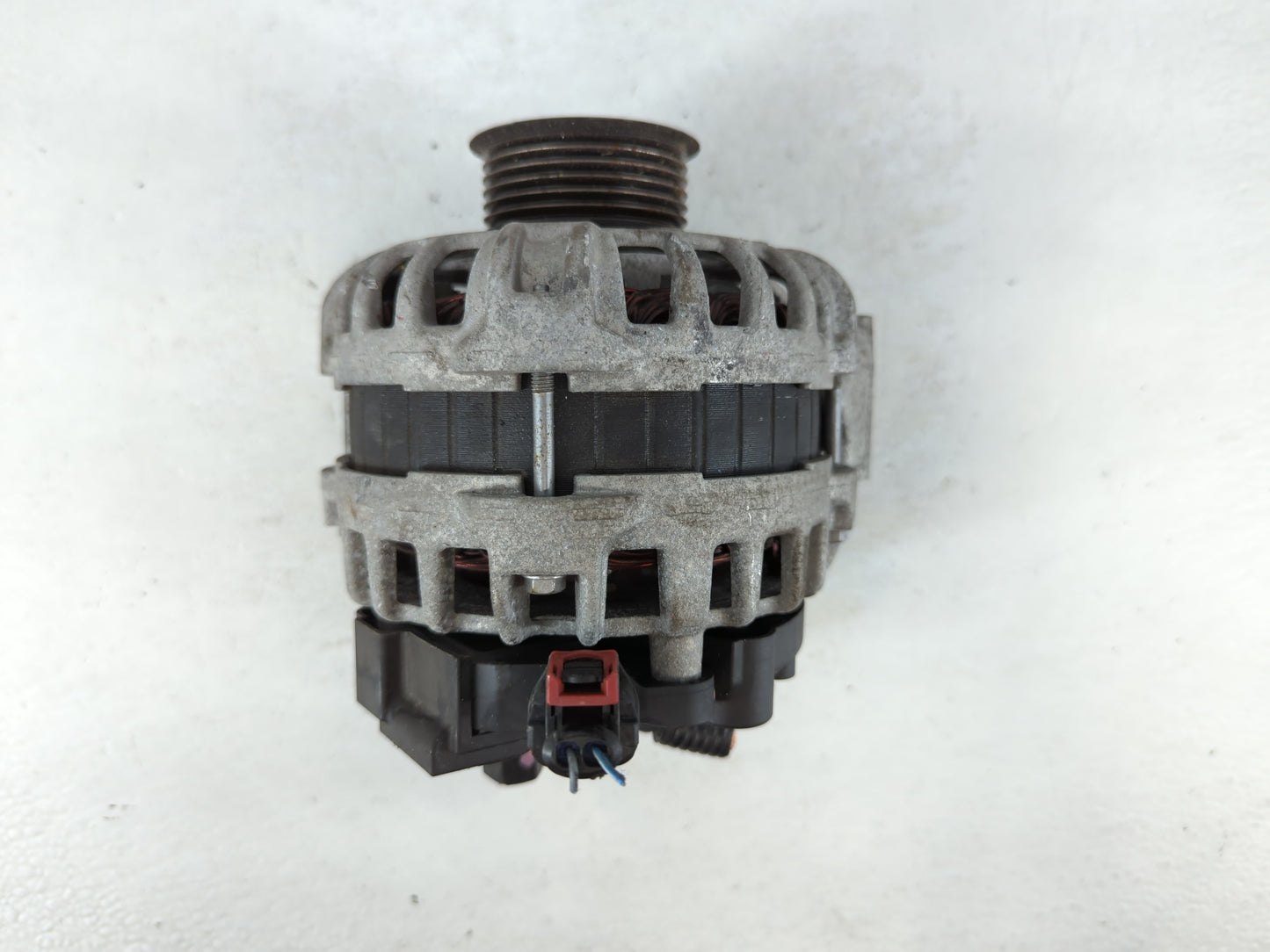 2017-2021 Chevrolet Express 2500 Alternator Replacement Generator Charging Assembly Engine OEM P/N:84206550 F 000 BL0 6N7 Fi
