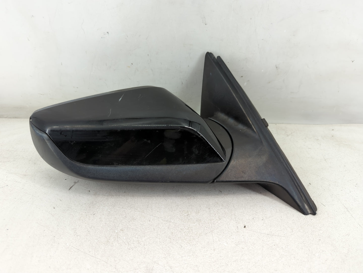 2016-2021 Chevrolet Malibu Passenger Side View Mirror - Right Door Mirror OEM Used - Oemusedautoparts1.com