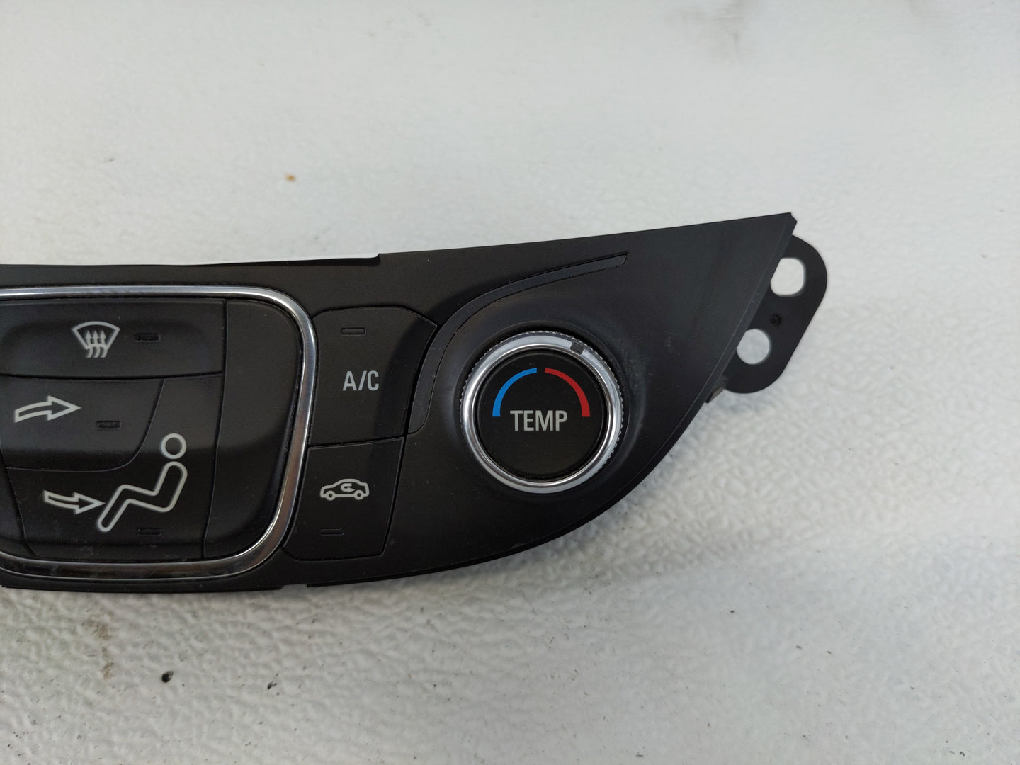 2021 Chevrolet Malibu Climate Control Module Temperature AC/Heater Replacement P/N:84426651 Fits OEM Used Auto Parts - Oemus