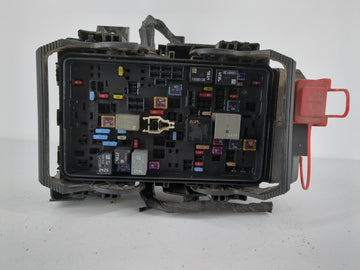 2019-2021 Chevrolet Malibu Fusebox Fuse Box Panel Relay Module P/N:85950807 Fits Fits 2019 2020 2021 OEM Used Auto Parts