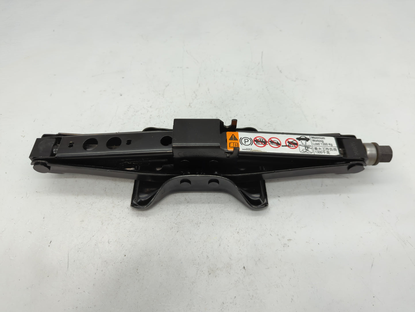 2021 Chevrolet Malibu Spare Scissor Car Jack 1112407 - Oemusedautoparts1.com