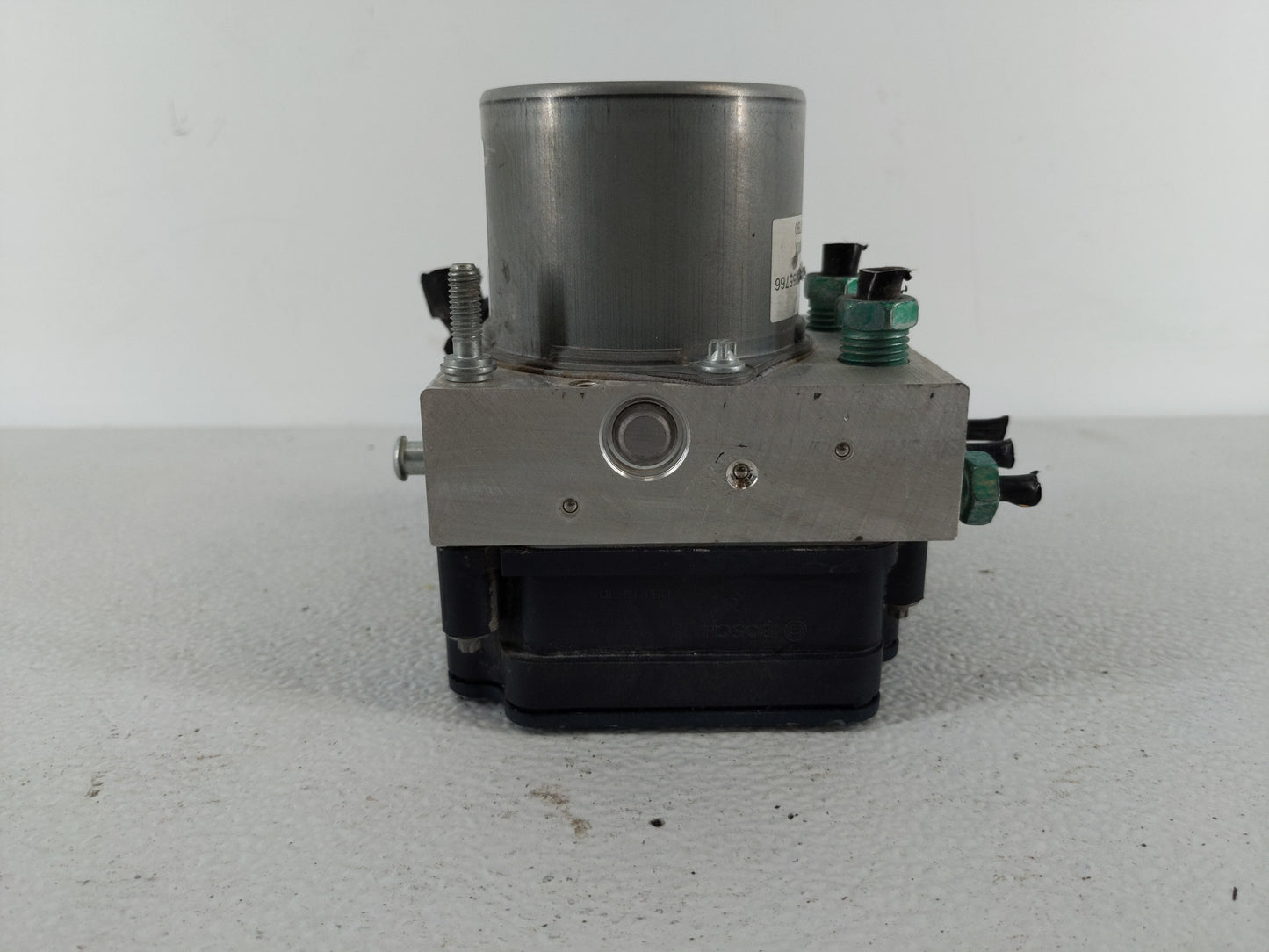 2019-2021 Chevrolet Malibu ABS Pump Control Module Replacement P/N:84767130 Fits Fits 2019 2020 2021 OEM Used Auto Parts - O
