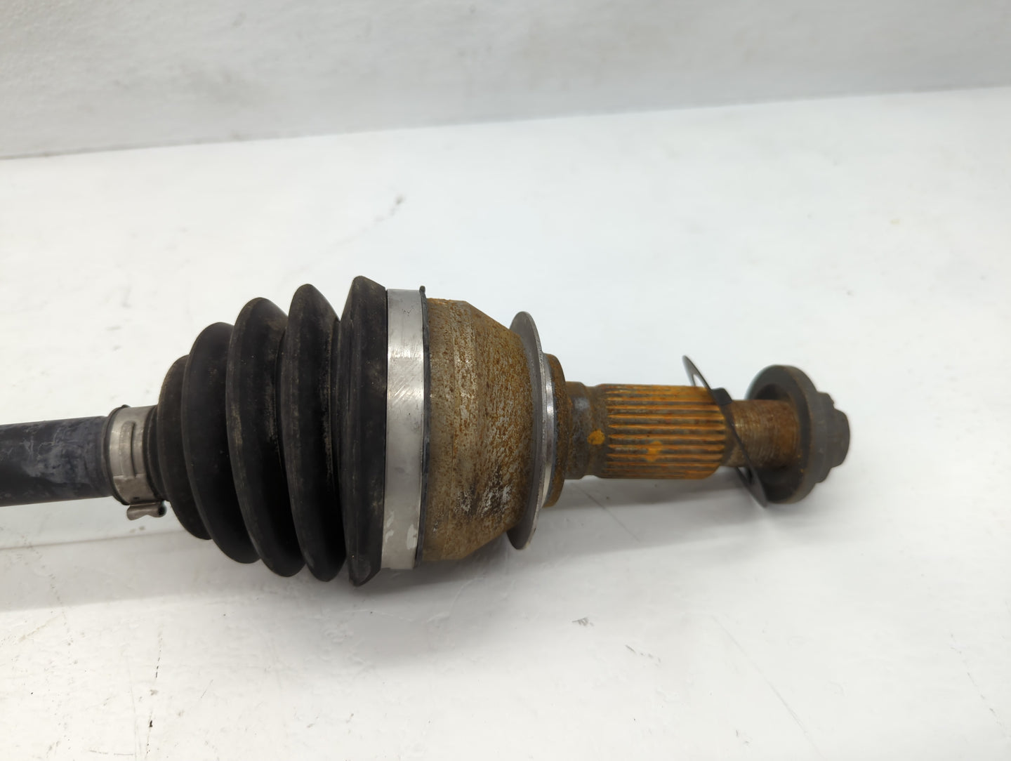 2019-2021 Chevrolet Malibu Axle Shaft Front Passenger Cv C/v - Oemusedautoparts1.com