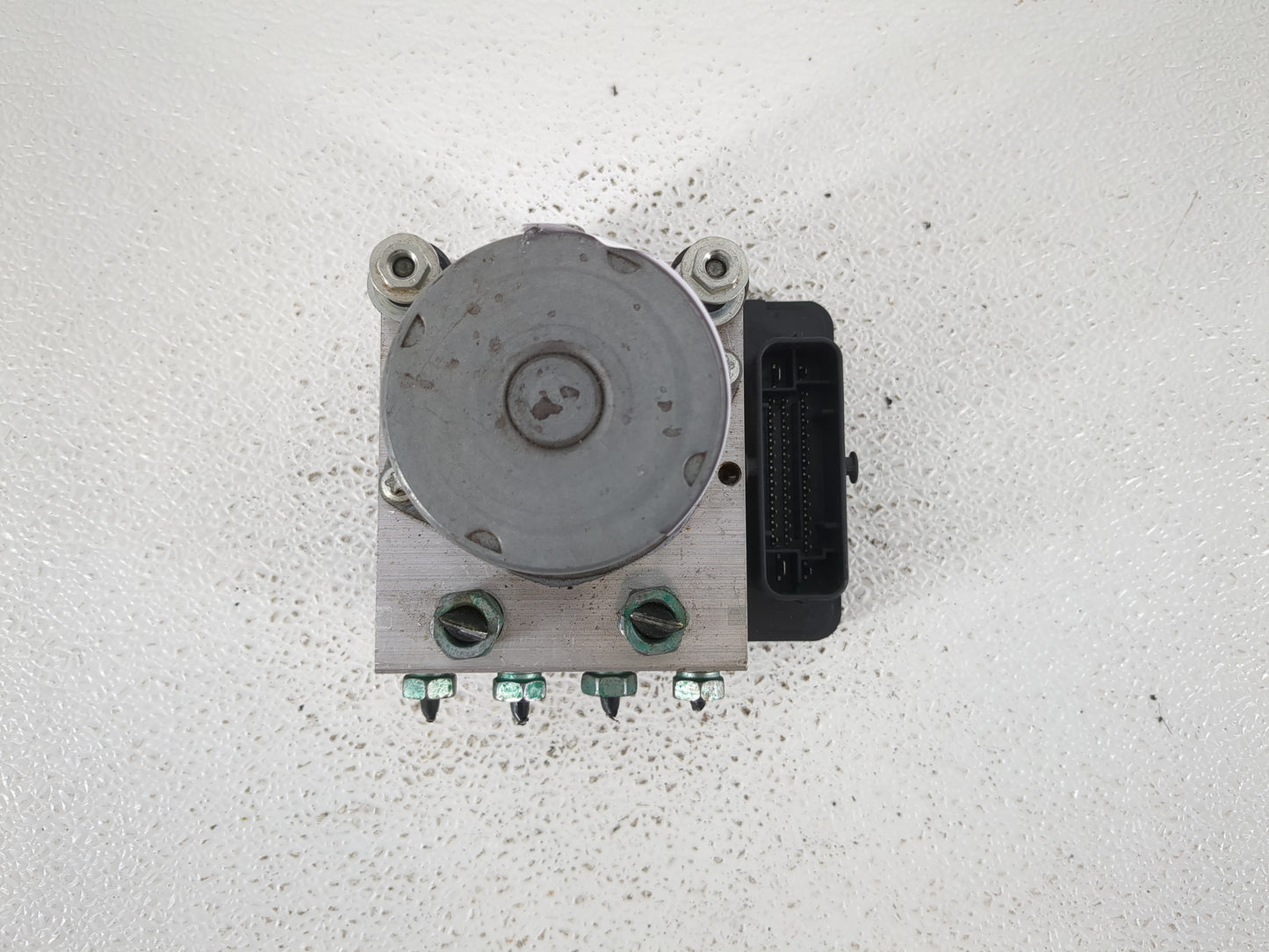 2019-2021 Chevrolet Malibu ABS Pump Control Module Replacement P/N:84767280 8450 1623, 065055766 Fits Fits 2019 2020 2021 OE