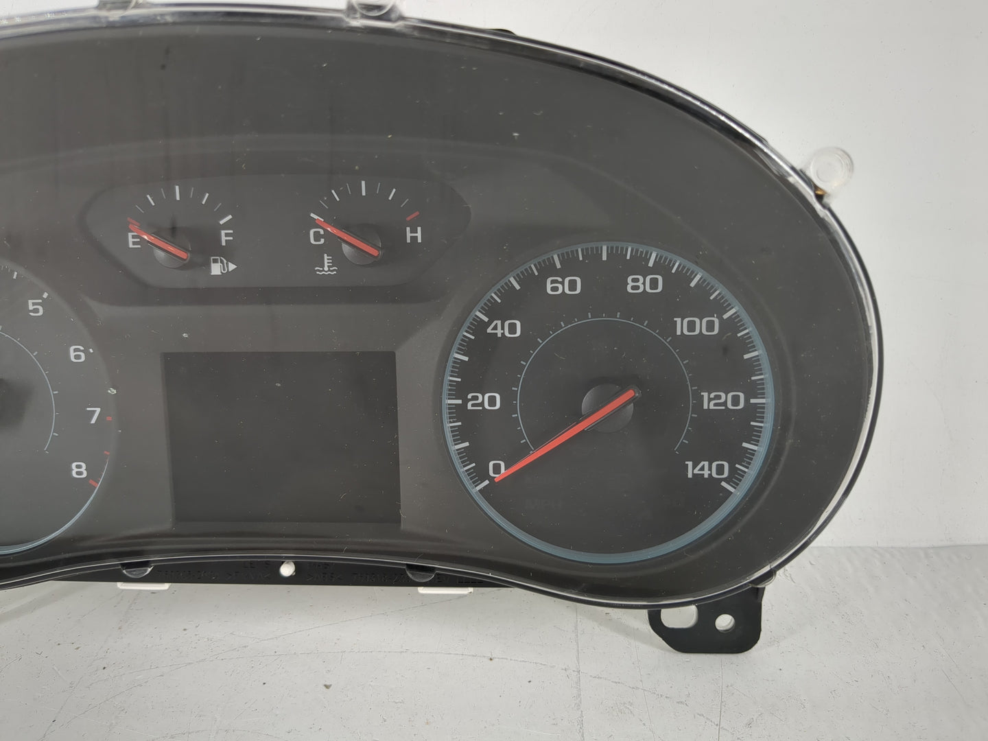2020-2021 Chevrolet Malibu Instrument Cluster Speedometer Gauges P/N:84900527 84660724 Fits Fits 2020 2021 OEM Used Auto Par