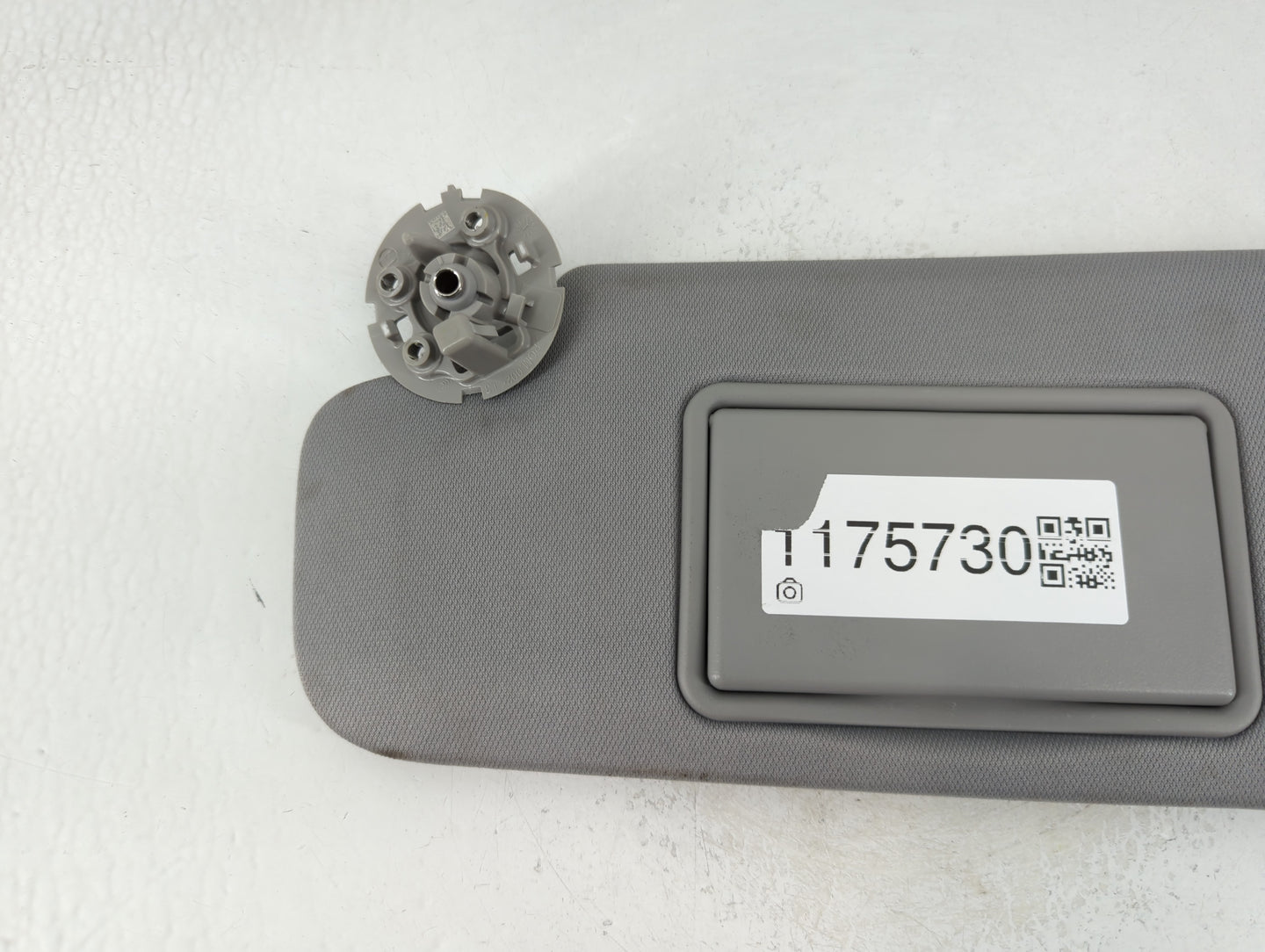 2016-2021 Chevrolet Malibu Sun Visor Shade Replacement Driver Left Mirror Fits Fits 2016 2017 2018 2019 2020 2021 OEM Used A