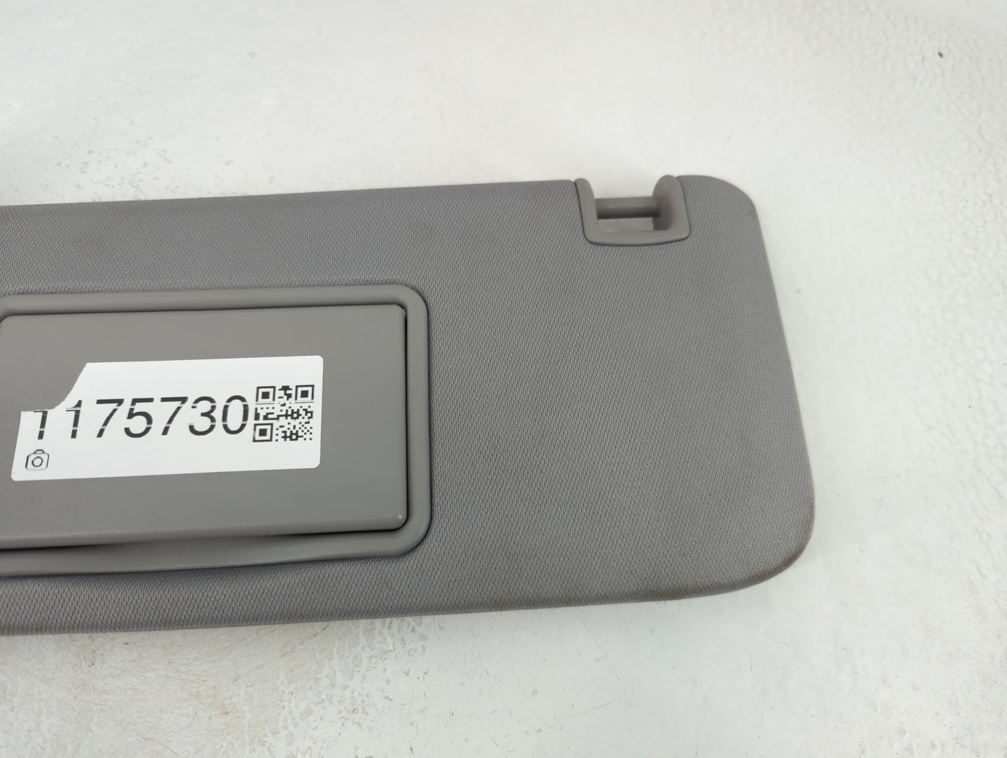 2016-2021 Chevrolet Malibu Sun Visor Shade Replacement Driver Left Mirror Fits Fits 2016 2017 2018 2019 2020 2021 OEM Used A