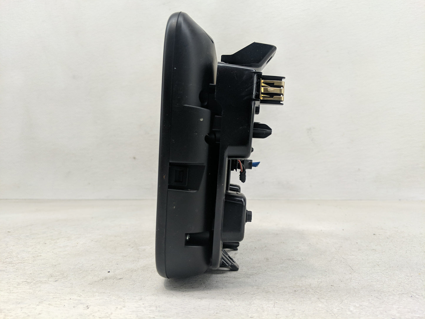 2021 Chevrolet Malibu Radio AM FM Cd Player Receiver Replacement Fits OEM Used Auto Parts - Oemusedautoparts1.com