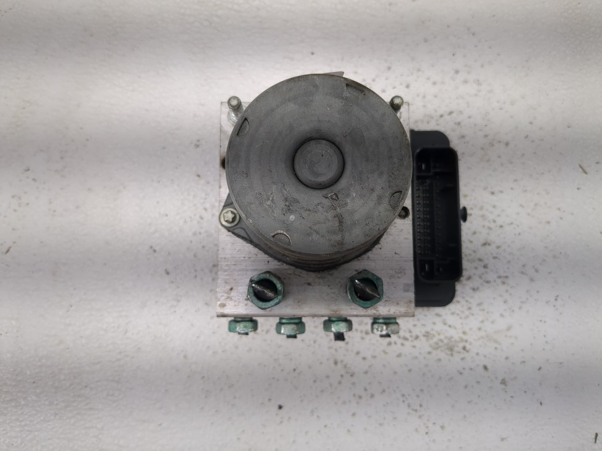 2019-2021 Chevrolet Malibu Anti-Lock Brake ABS Pump Module Actuator OEM P/N:065055766 8476 7280 Fits Fits 2019 2020 2021 OEM