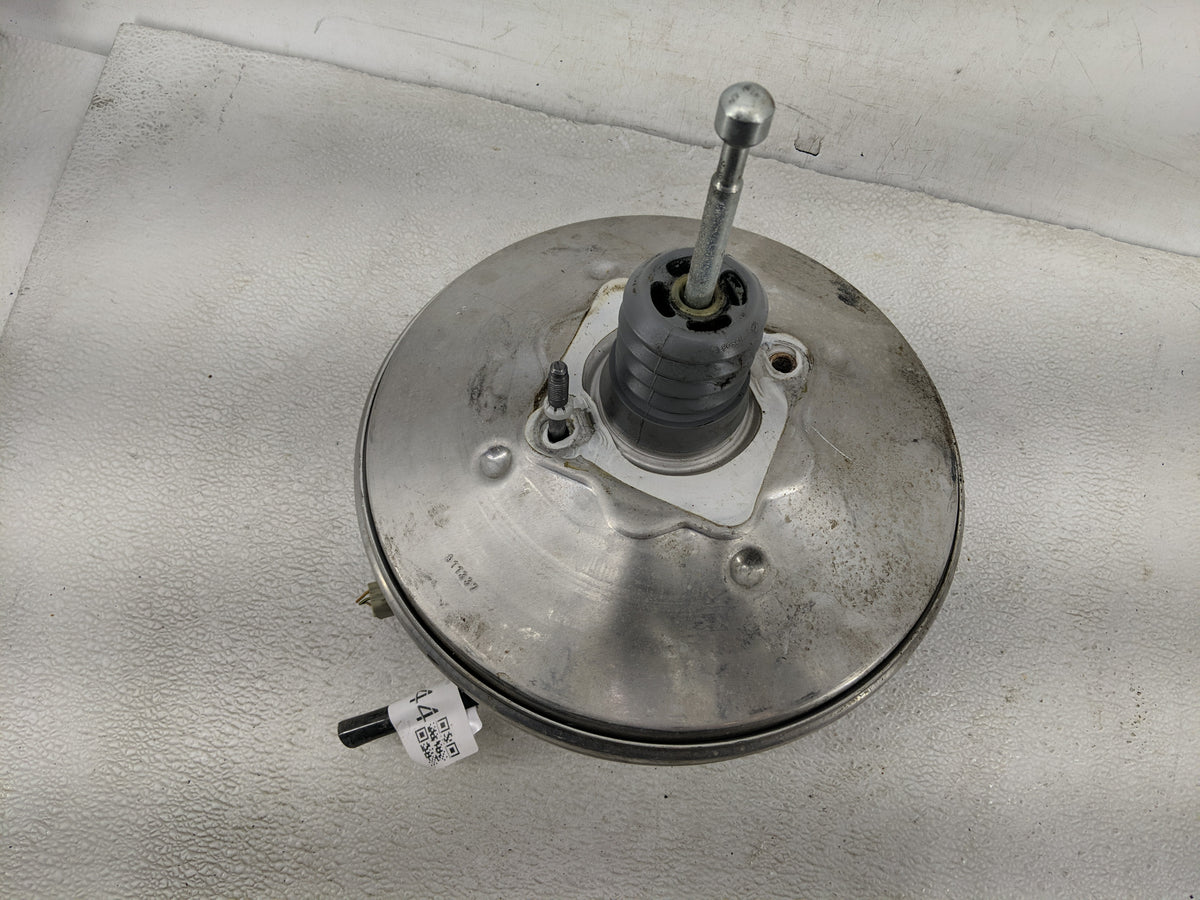 2016-2021 Chevrolet Malibu Power Brake Booster Oem 1290044 - Oemusedautoparts1.com