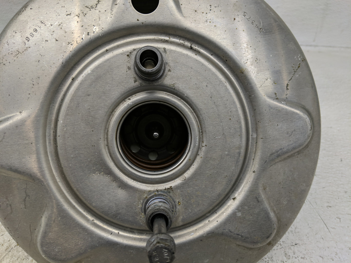 2016-2021 Chevrolet Malibu Power Brake Booster Oem 1299571 - Oemusedautoparts1.com