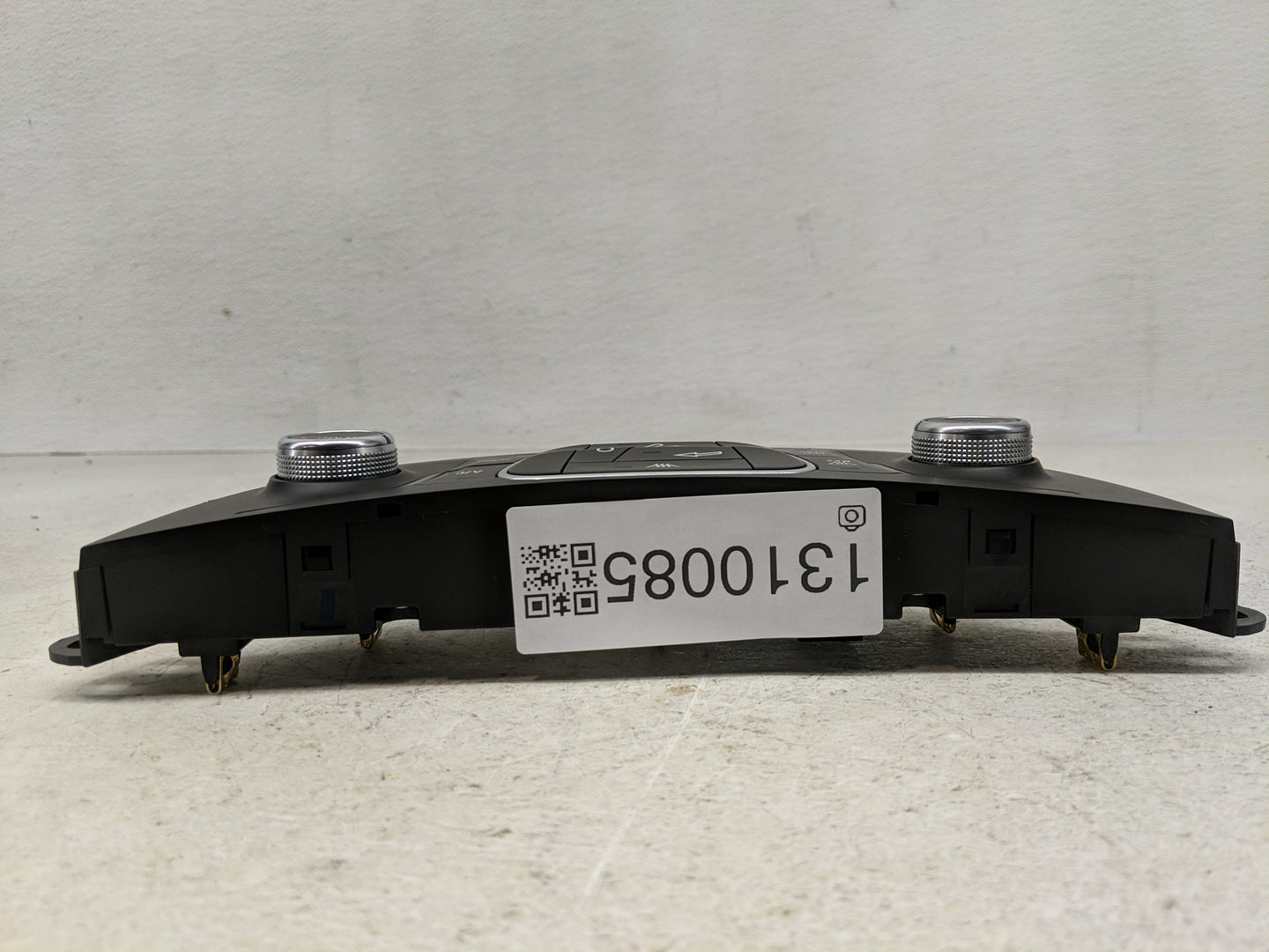 2019-2021 Chevrolet Malibu Climate Control Module Temperature AC/Heater Replacement P/N:000235226 84426651 Fits OEM Used Aut