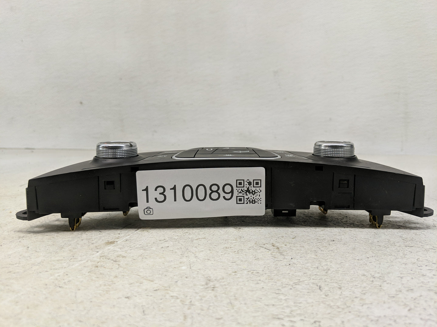 2019-2021 Chevrolet Malibu Climate Control Module Temperature AC/Heater Replacement P/N:000235226 84426651 Fits OEM Used Aut