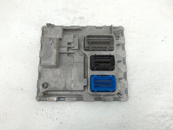 compare product 2020-2021 Chevrolet Malibu PCM Engine Control Computer ECU ECM PCU OEM P/N:116833270 12710140 Fits Fits 2020 2021 2022 OEM Used Auto Parts
