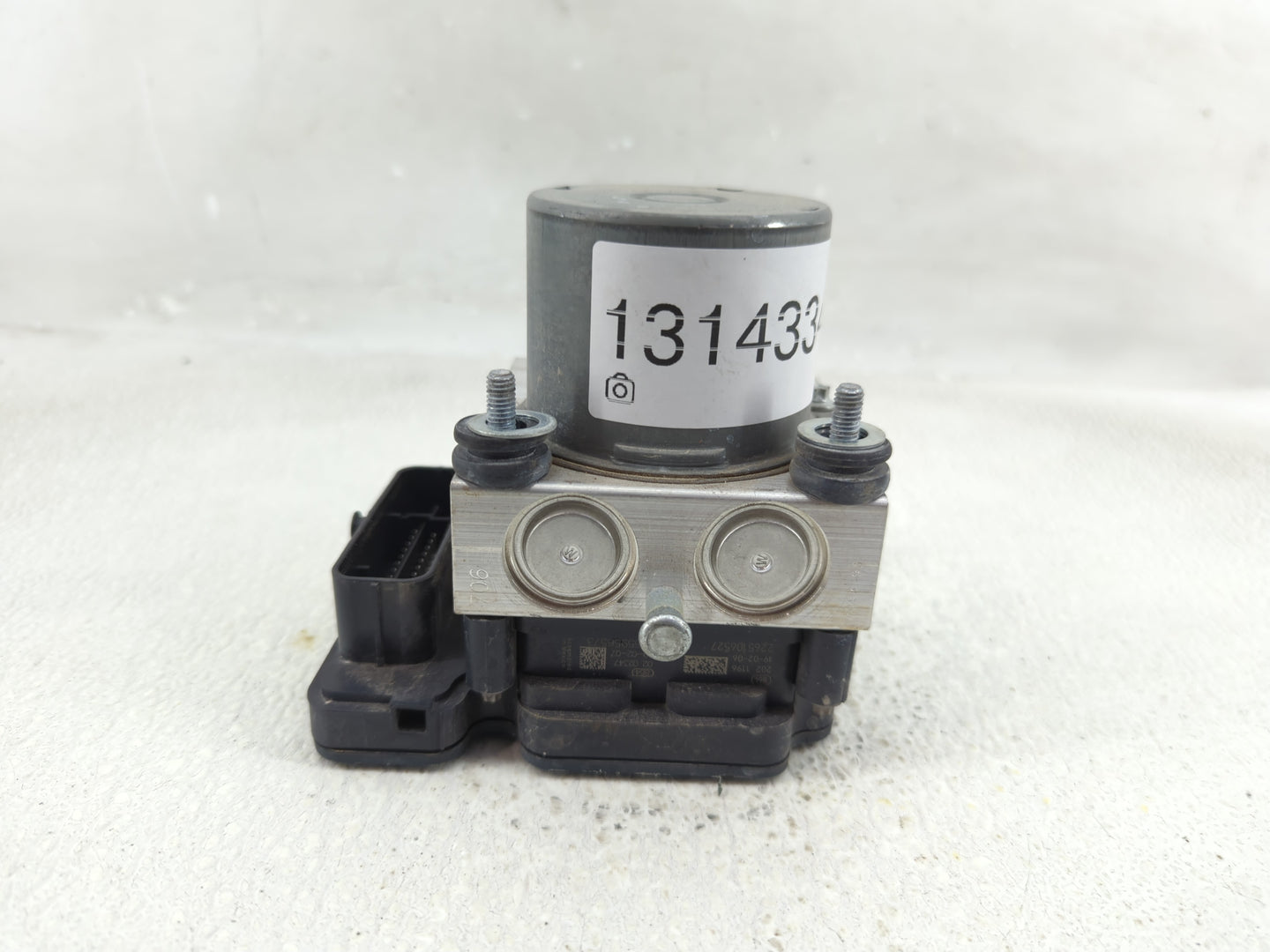 2019-2021 Chevrolet Malibu ABS Pump Control Module Replacement P/N:8450 2888 Fits Fits 2019 2020 2021 OEM Used Auto Parts - 
