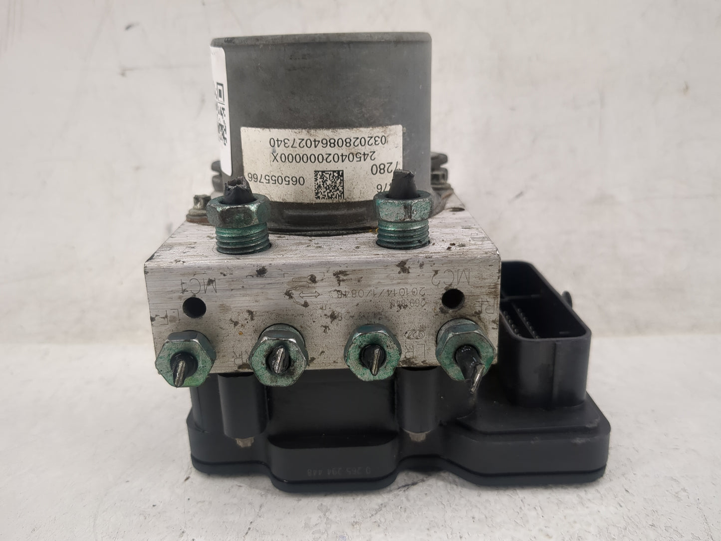 2019-2021 Chevrolet Malibu ABS Pump Control Module Replacement P/N:065055766 8476 7280 Fits Fits 2019 2020 2021 OEM Used Aut