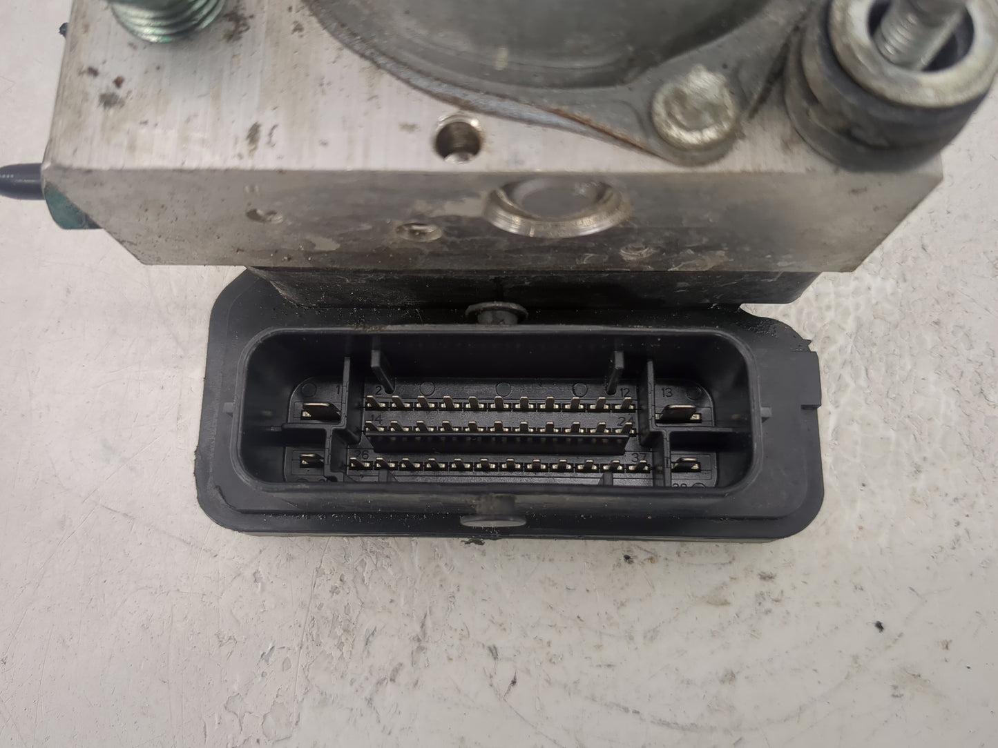 2019-2021 Chevrolet Malibu ABS Pump Control Module Replacement P/N:065055766 8476 7280 Fits Fits 2019 2020 2021 OEM Used Aut