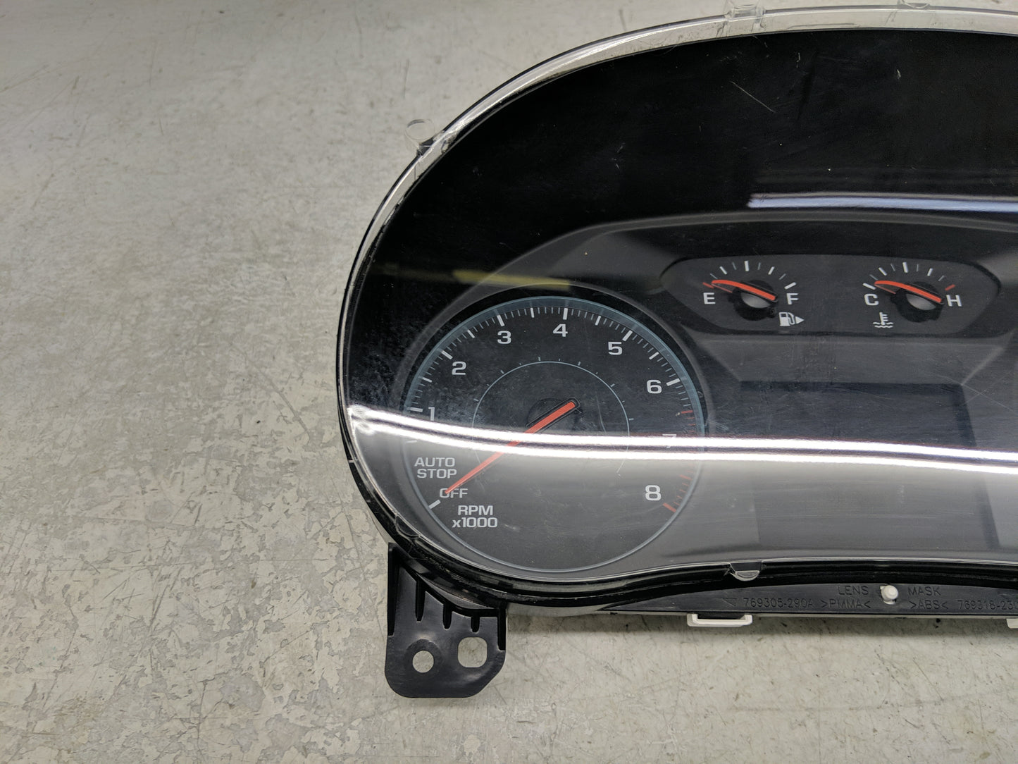2020-2021 Chevrolet Malibu Instrument Cluster Speedometer Gauges P/N:84900527 Fits Fits 2020 2021 OEM Used Auto Parts - Oemu