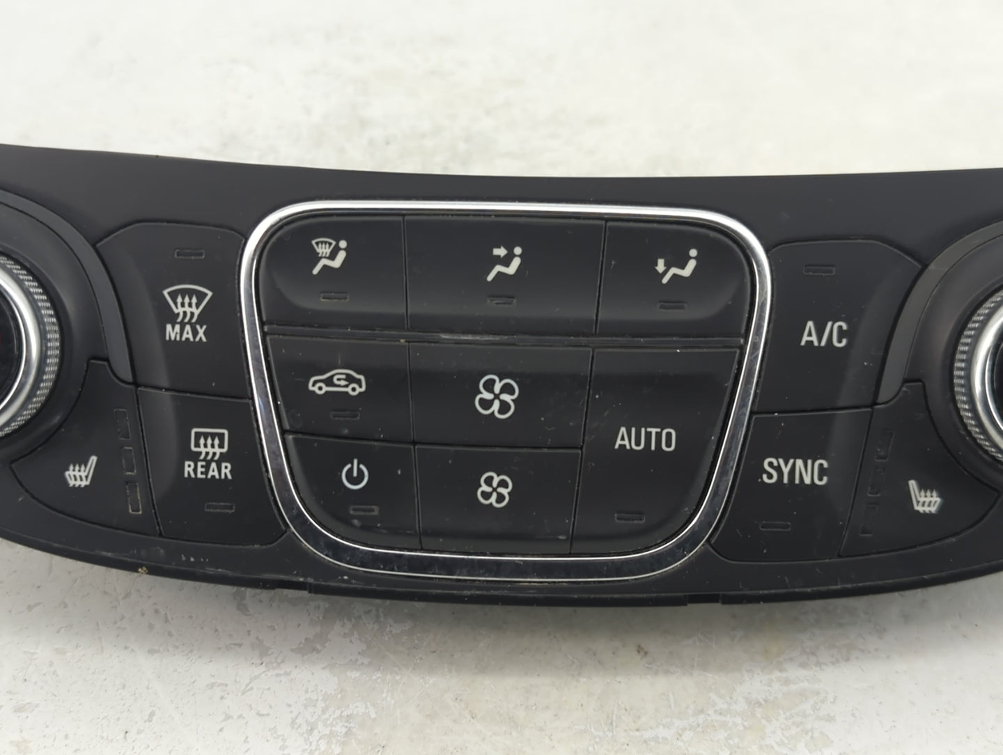 2018-2021 Chevrolet Malibu Climate Control Module Temperature AC/Heater Replacement P/N:84684288 Fits Fits 2018 2019 2020 20