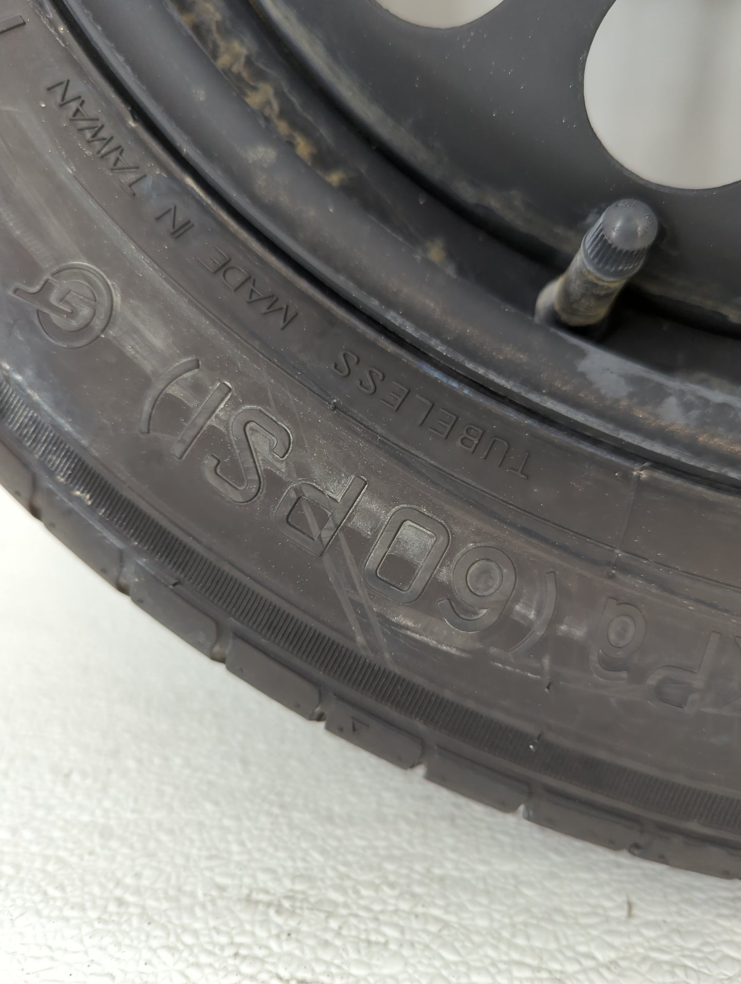 2016-2022 Chevrolet Malibu Spare Donut Tire Wheel Rim Oem - Oemusedautoparts1.com