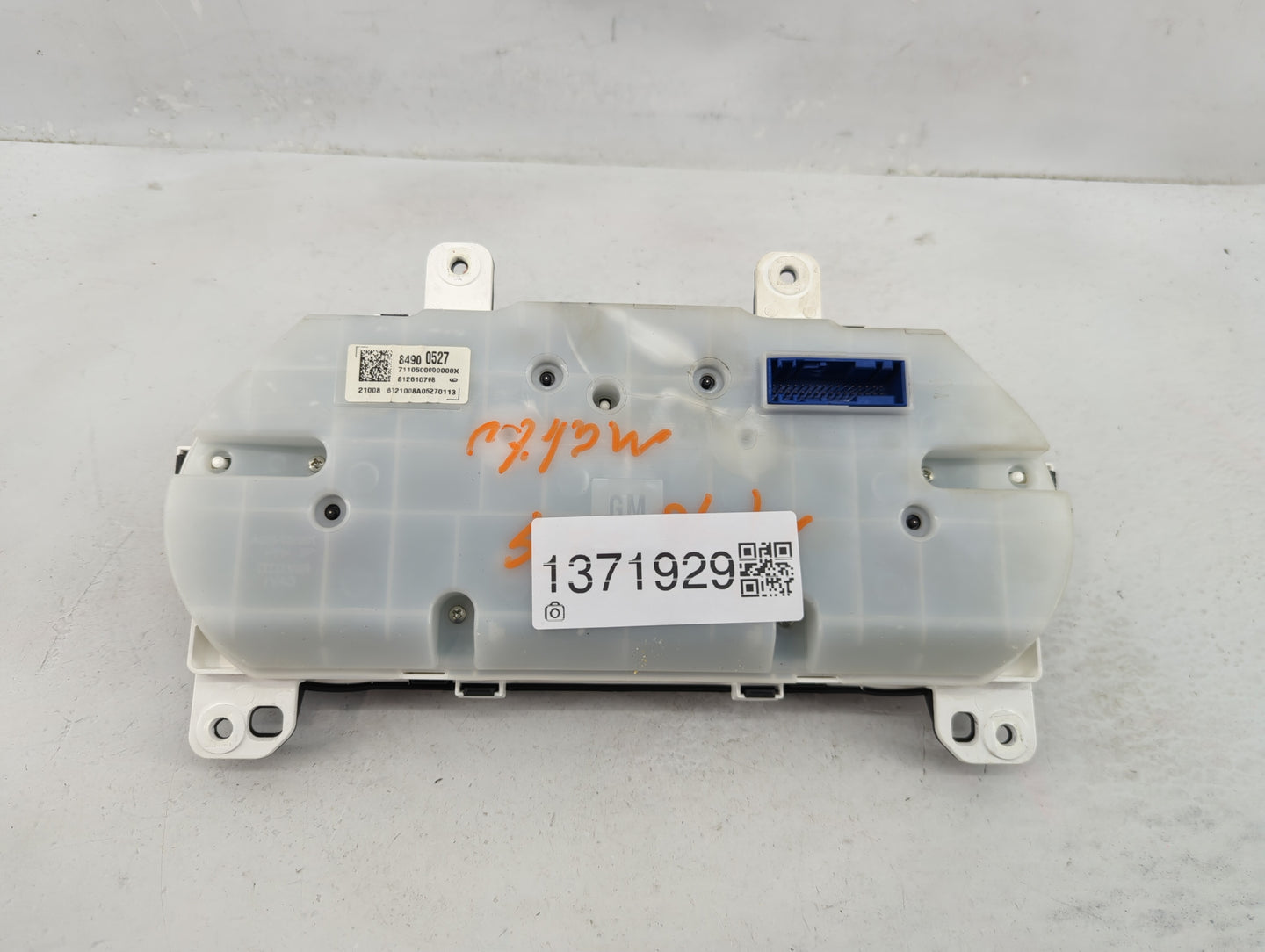 2020-2021 Chevrolet Malibu Instrument Cluster Speedometer Gauges P/N:812610798 84900527 Fits Fits 2020 2021 OEM Used Auto Pa