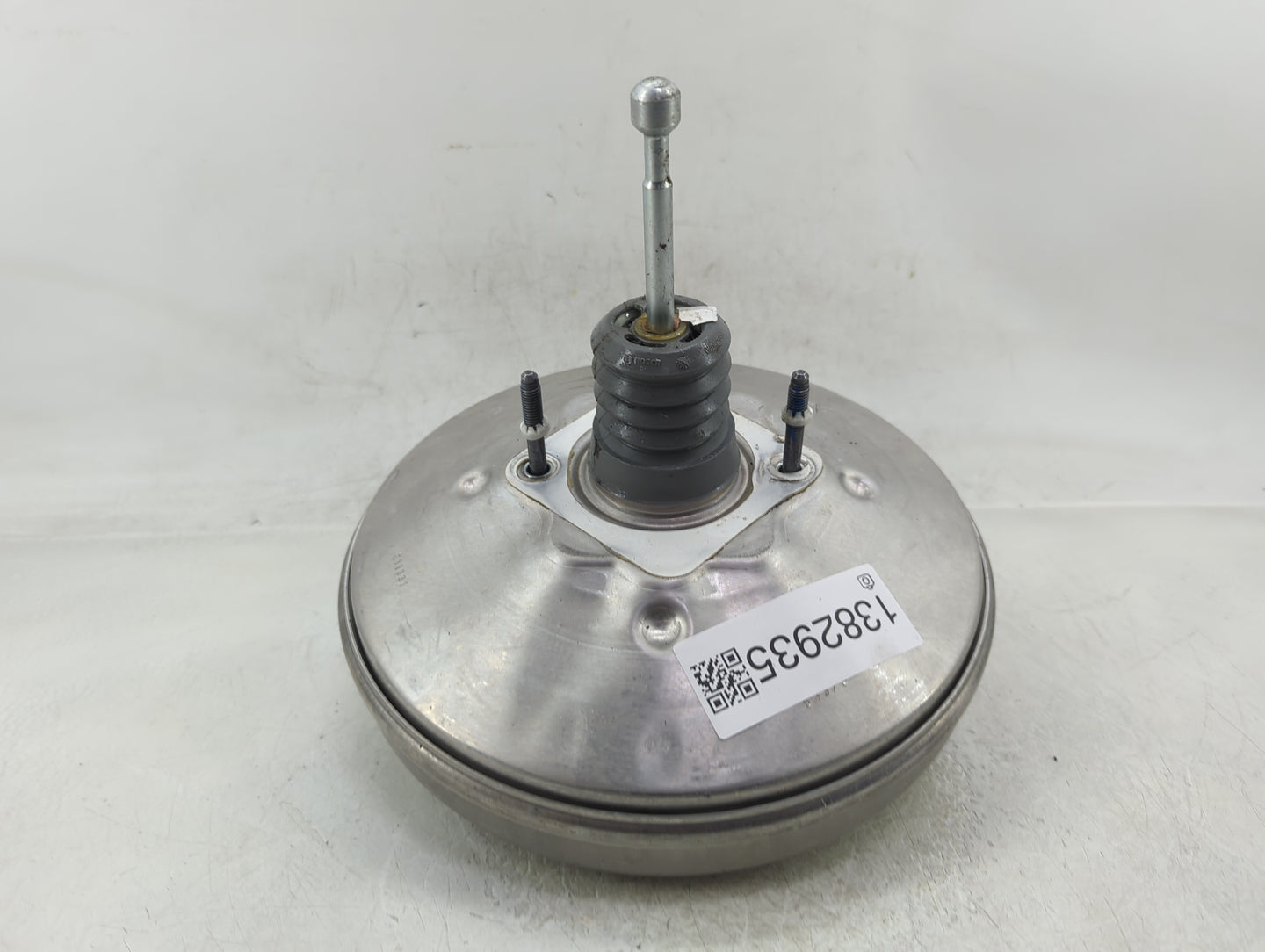 2016-2021 Chevrolet Malibu Power Brake Booster Oem 1382935 - Oemusedautoparts1.com