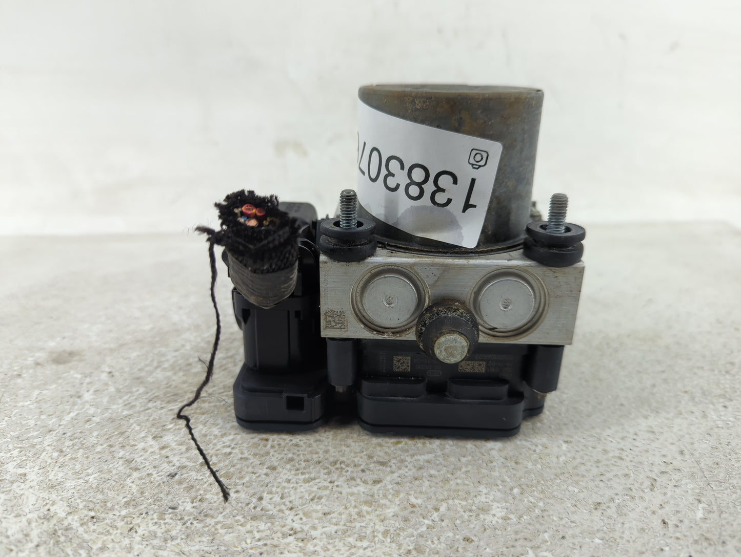 2019-2021 Chevrolet Malibu ABS Pump Control Module Replacement P/N:84501623 Fits Fits 2019 2020 2021 OEM Used Auto Parts - O