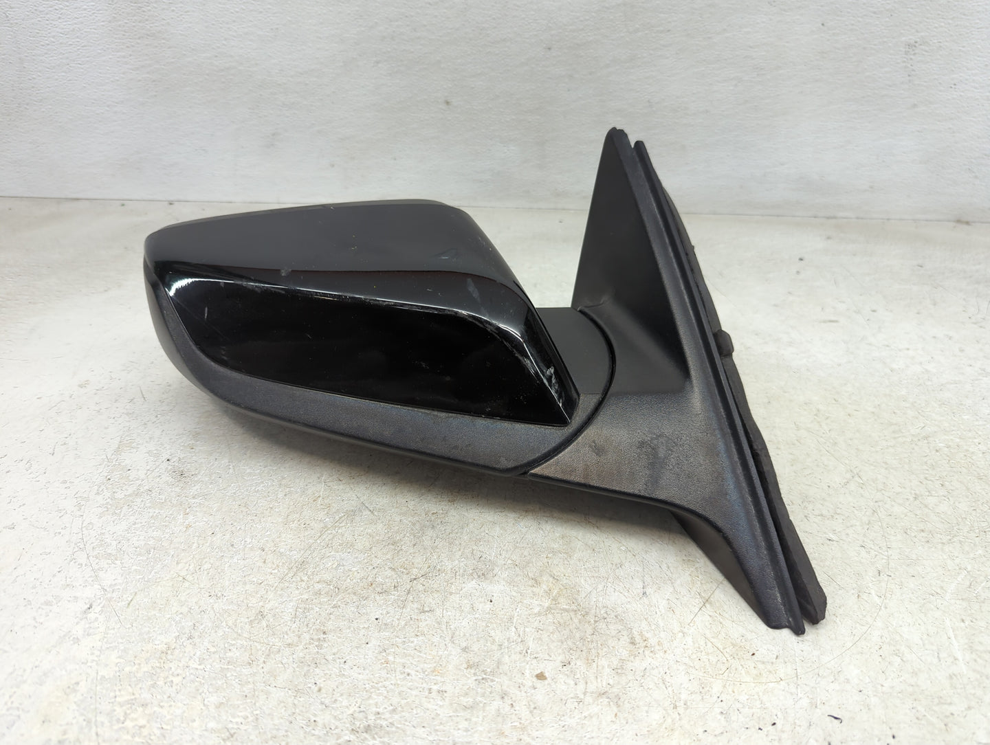 2019-2021 Chevrolet Malibu Passenger Side View Mirror - Right Door Mirror OEM Used - Oemusedautoparts1.com