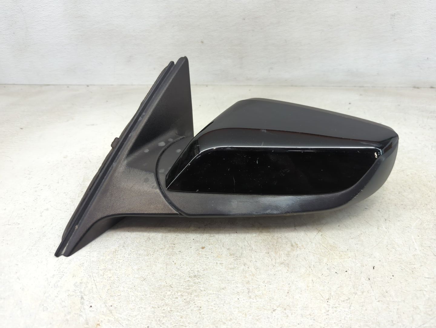 2019-2021 Chevrolet Malibu Driver Side View Mirror - Left Door Mirror OEM Used - Oemusedautoparts1.com