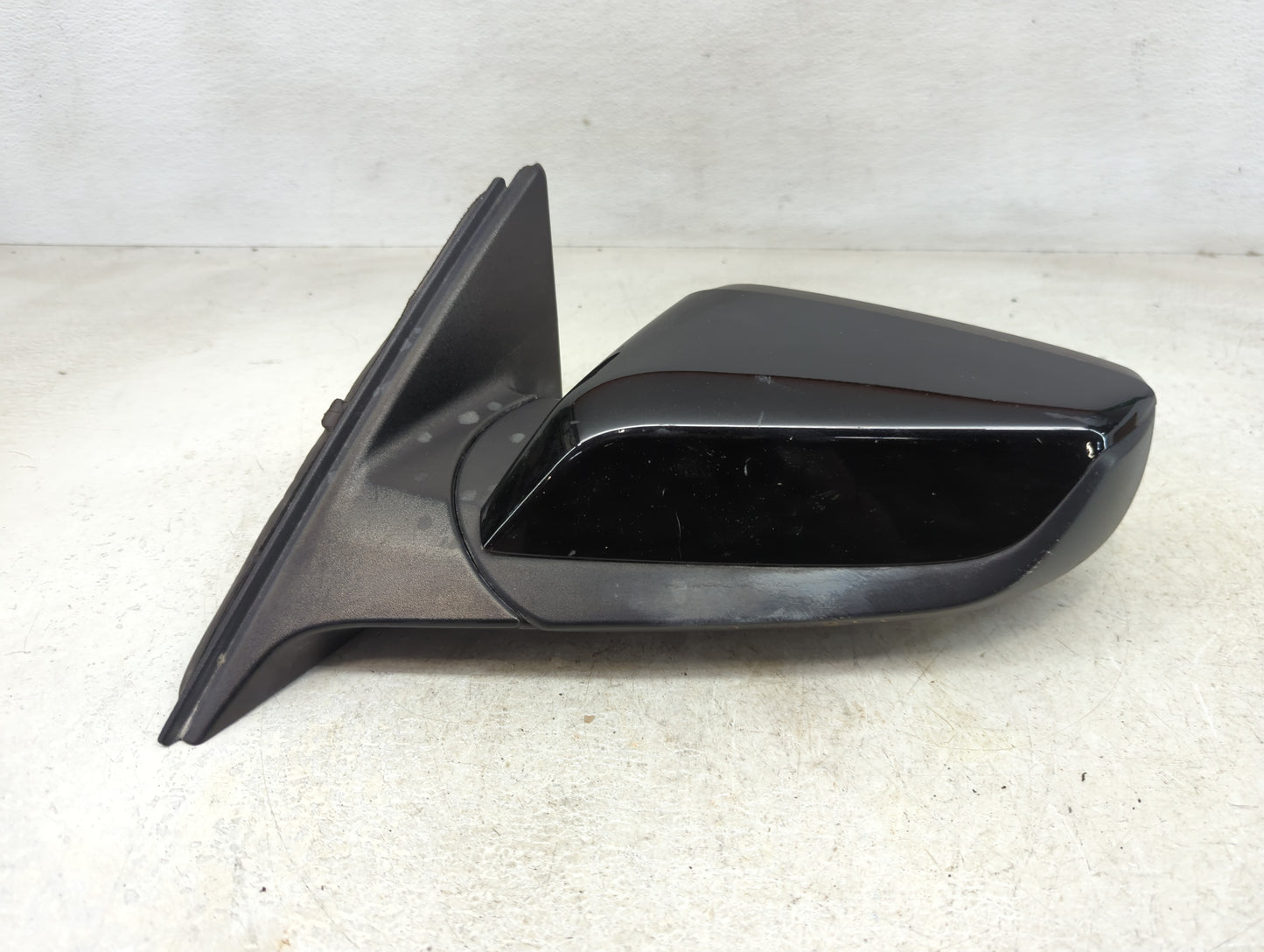 2019-2021 Chevrolet Malibu Driver Side View Mirror - Left Door Mirror OEM Used - Oemusedautoparts1.com